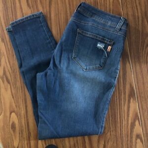 1822 Adrianna Size 8 Blue Jeans